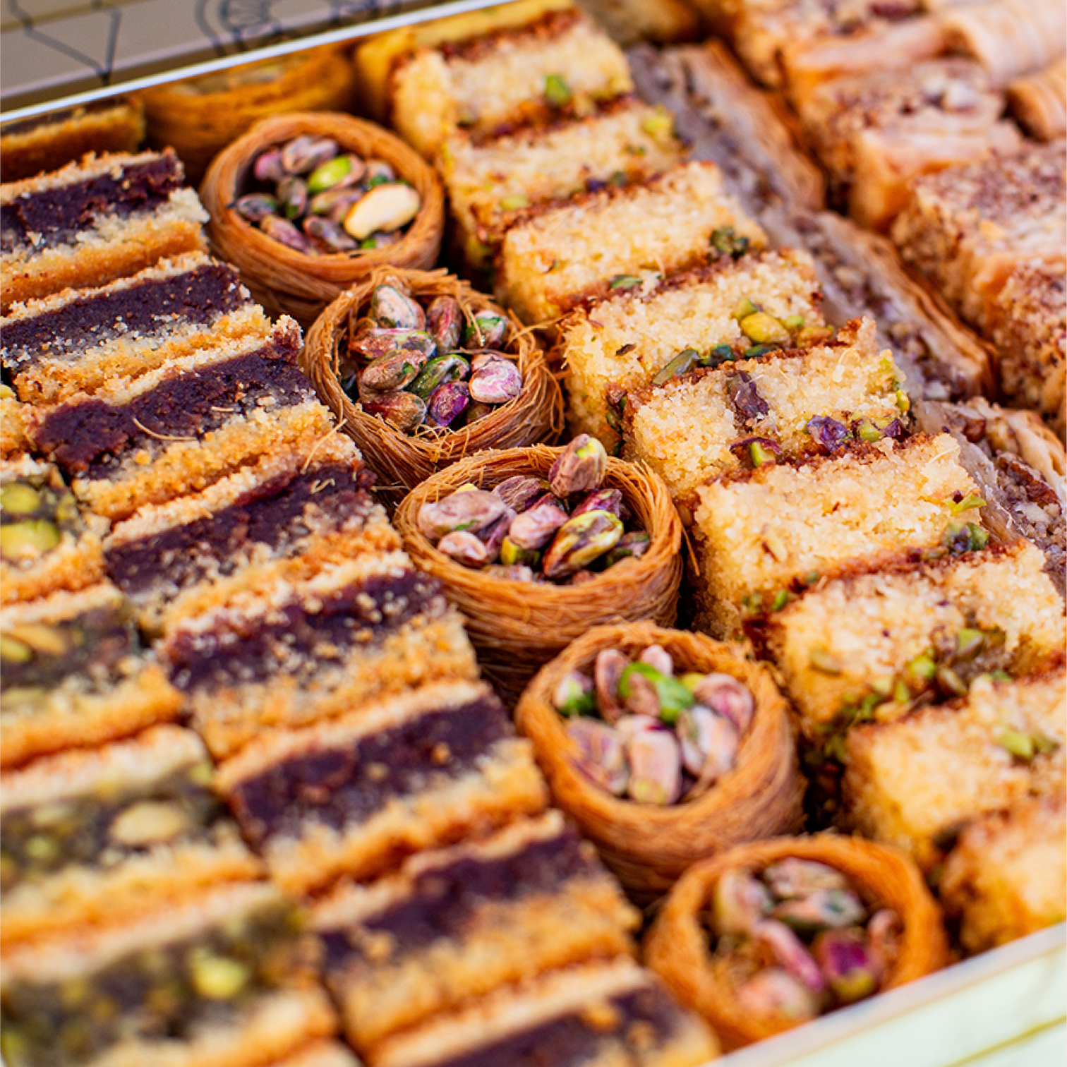 Gourmet Celebration Selection Baklava and Maamoul Gold Gift Box (2kg) - Image 4